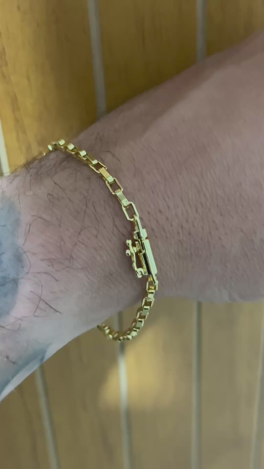 Pulseira Tijolinho Moeda Antiga Banhada a Ouro 18k e Invernizada 3mm Feixo Canhão 10 camadas de banho de Ouro