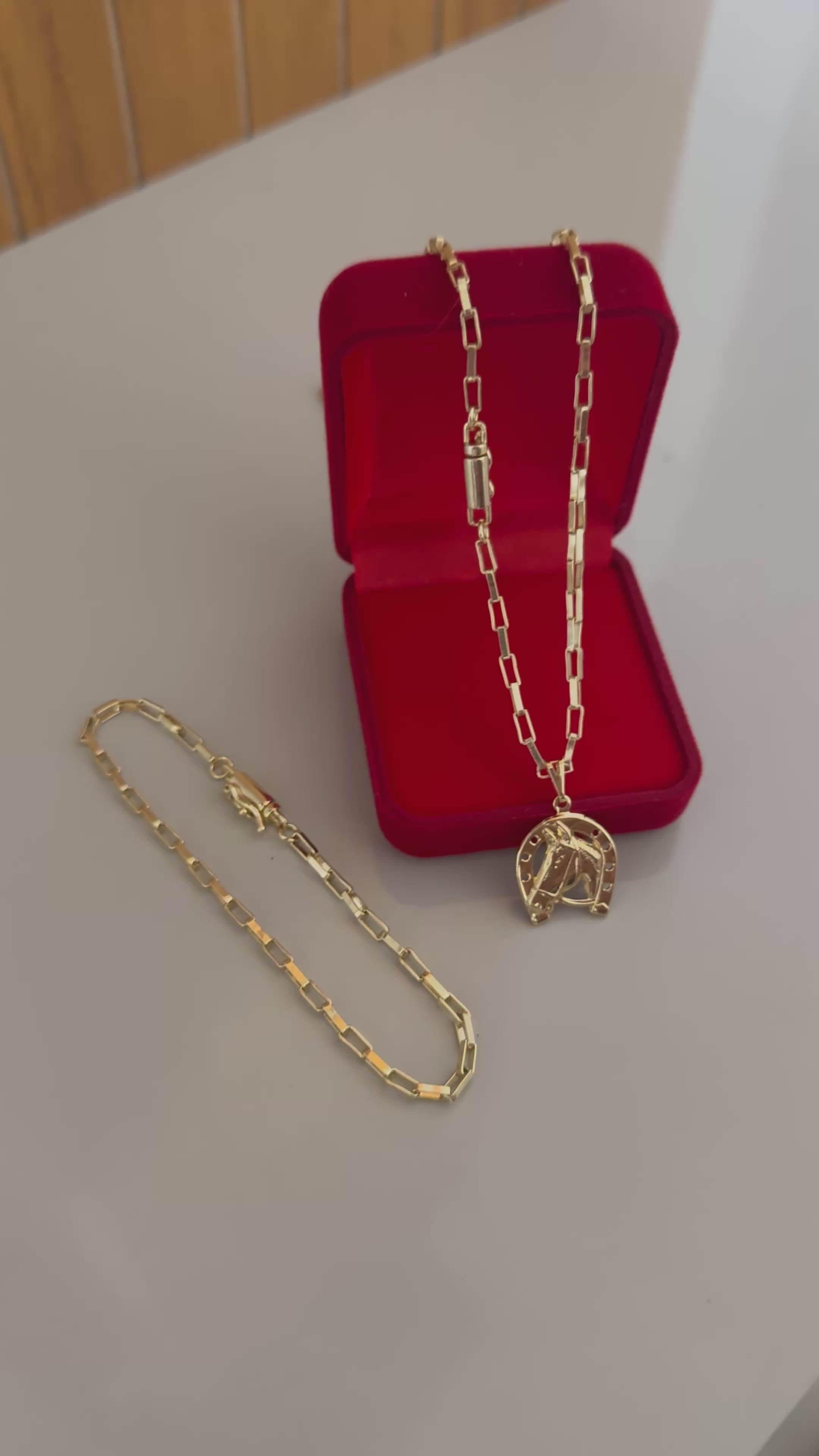 Corrente Masculina Com Pingente e Pulseira 3mm Modelo Tijolinho Moeda Antiga Banhada com 10 Camadas de Ouro 18k e Invernizada kit Conjunto